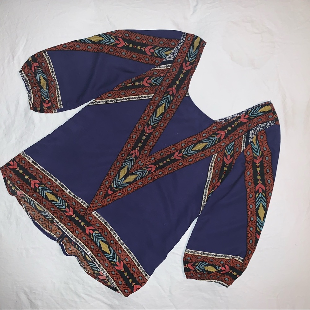 Size small 3 quarter sleeve blouse